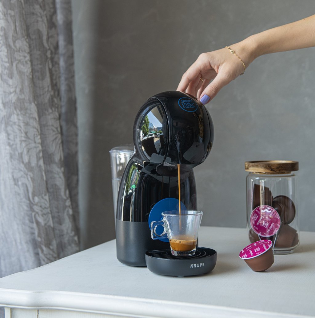 Кафемашина Krups Piccolo XS KP1A0831,1600 W, 15 бар, 1600 W, Функция eco, 0.8 л, Черен