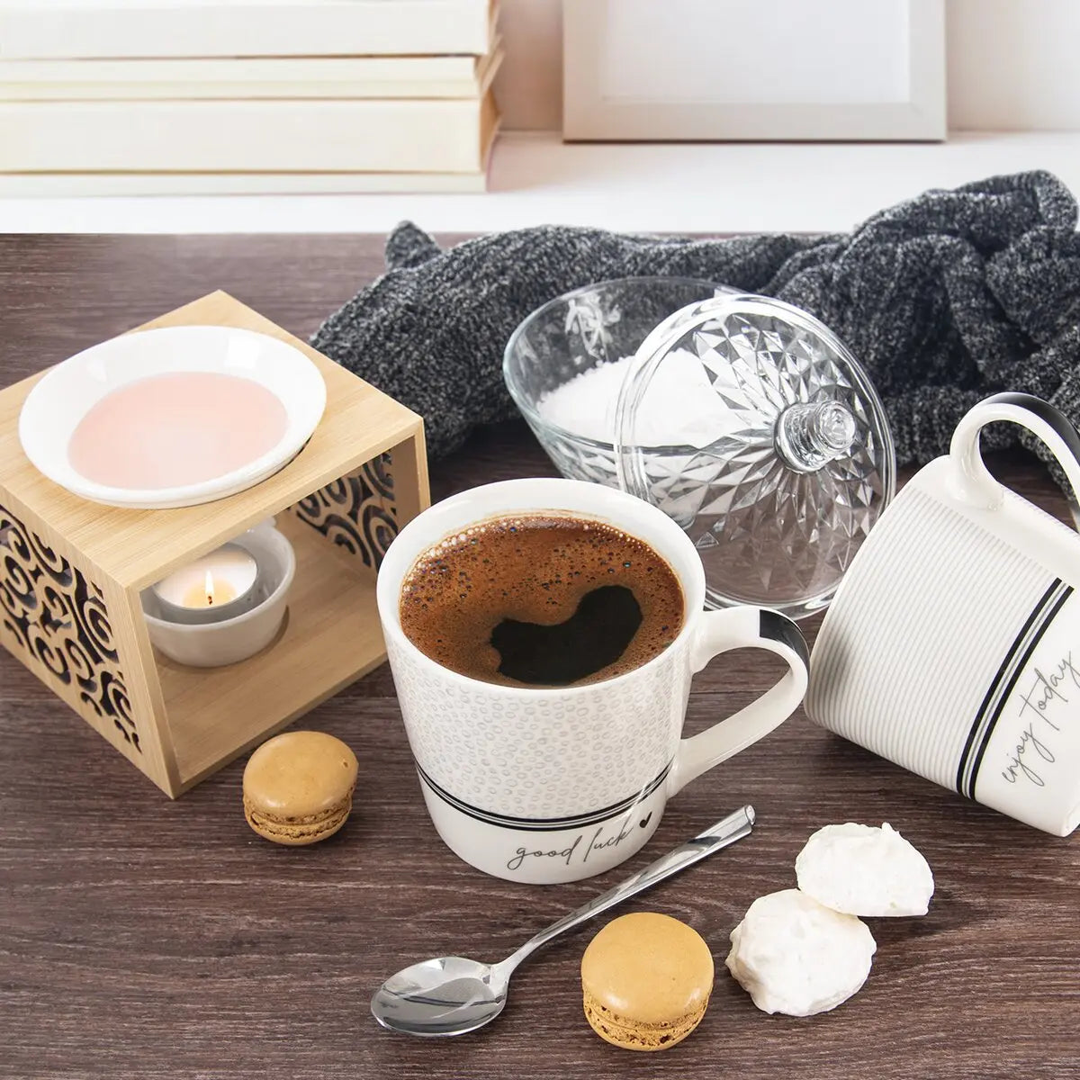 Стъклена захарница с капак LAV Artemis Ø12