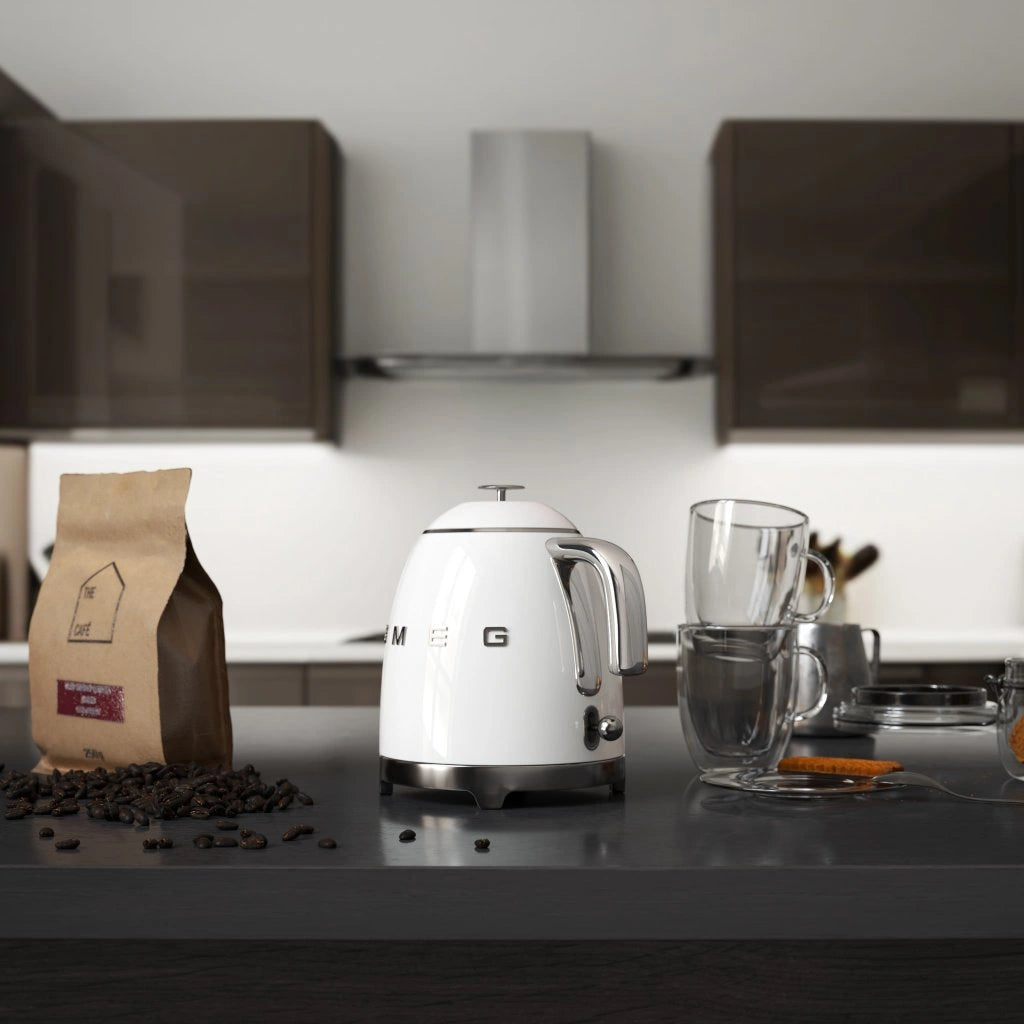 Електрическа кана Smeg mini KLF05, 50's, 1400 W, 0.8 L