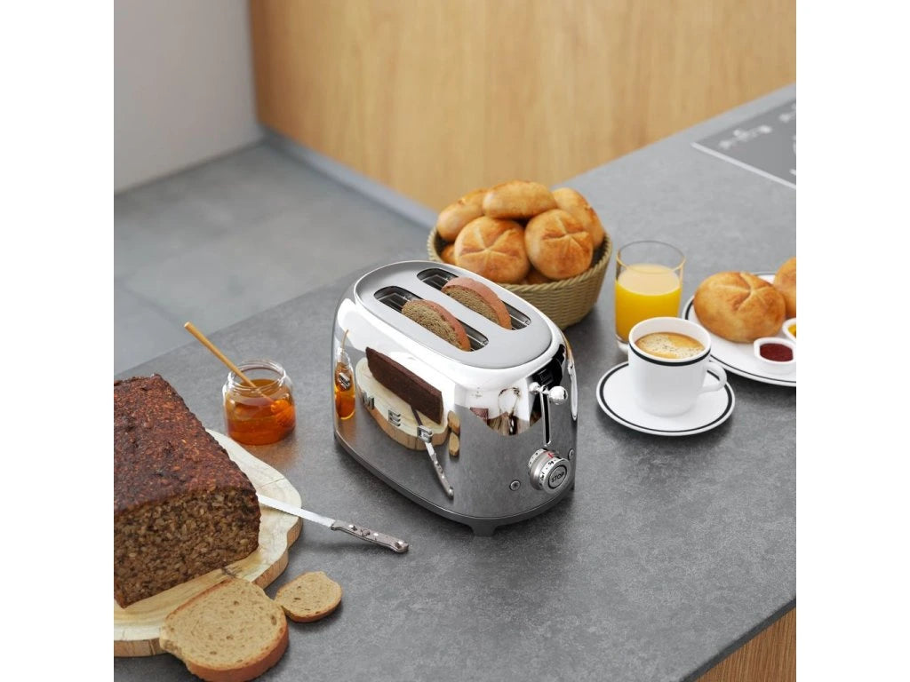 Тостер Smeg TSF02SSEU, 1500 W, 4 филии, Хром