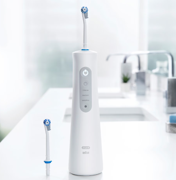 Зъбен душ Oral-B AquaCare Pro Expert Series 6, Бял