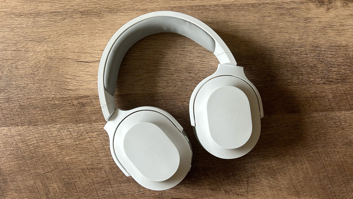 Безжични геймърски слушалки Razer Barracuda, Бял