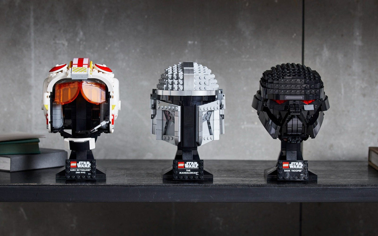 LEGO® Star Wars - Шлемътът на Люк Скайуокър (Червената петорка) 75327, 675 части