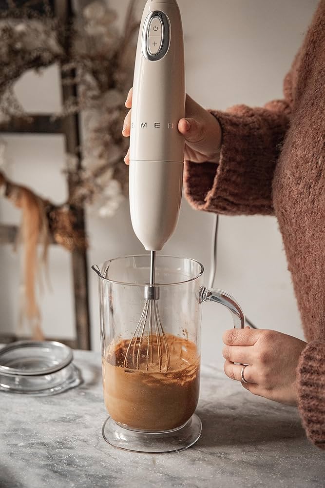 Пасатор Smeg HBF11CREU, 700 W, Кремав