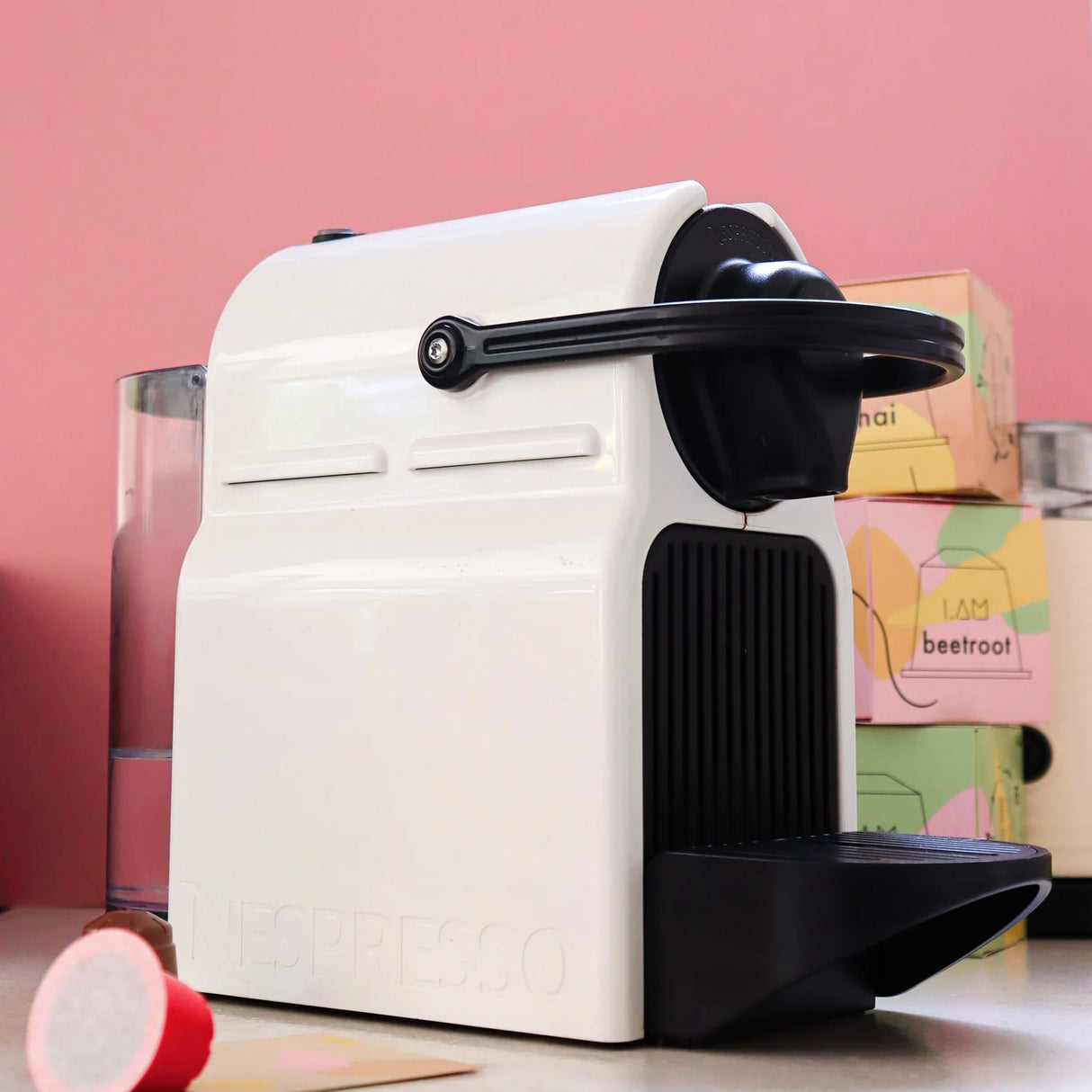 Кафемашина Krups XN1001 Inissia Nespresso, 1260W, 19 бара, 0.7 л, Капсули, Бял