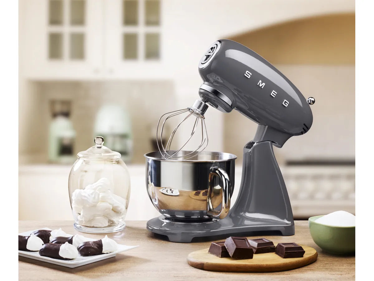 Планетарен миксер Smeg SMF03GREU, 800 W, 4.8 л купа, Тъмносив