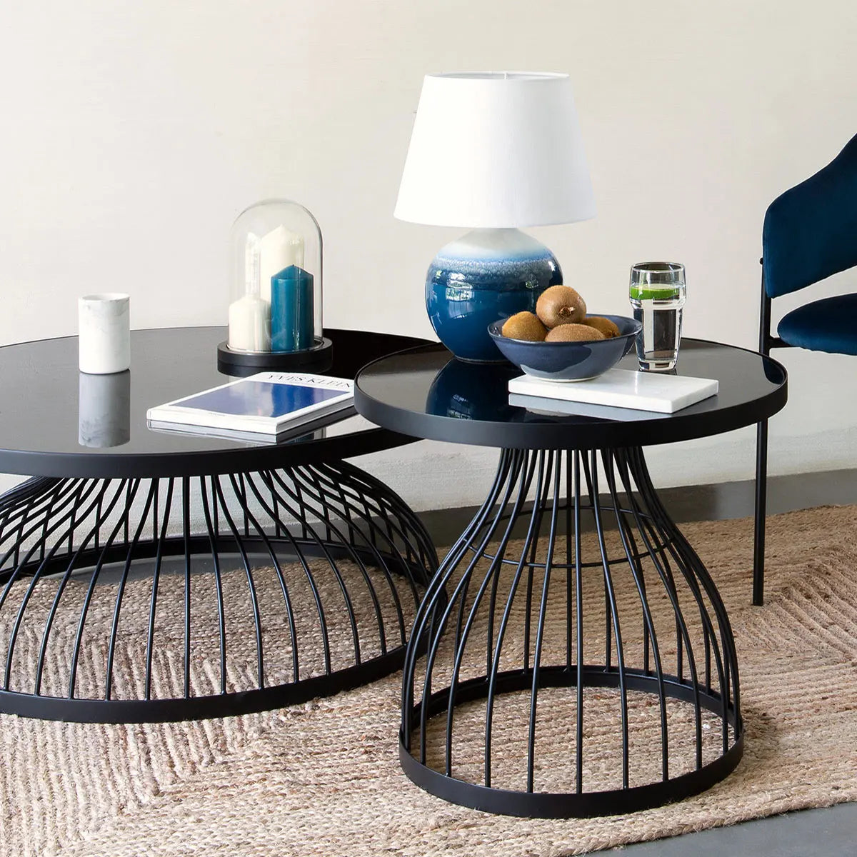 Холна маса atmosphera Kushi, Черен