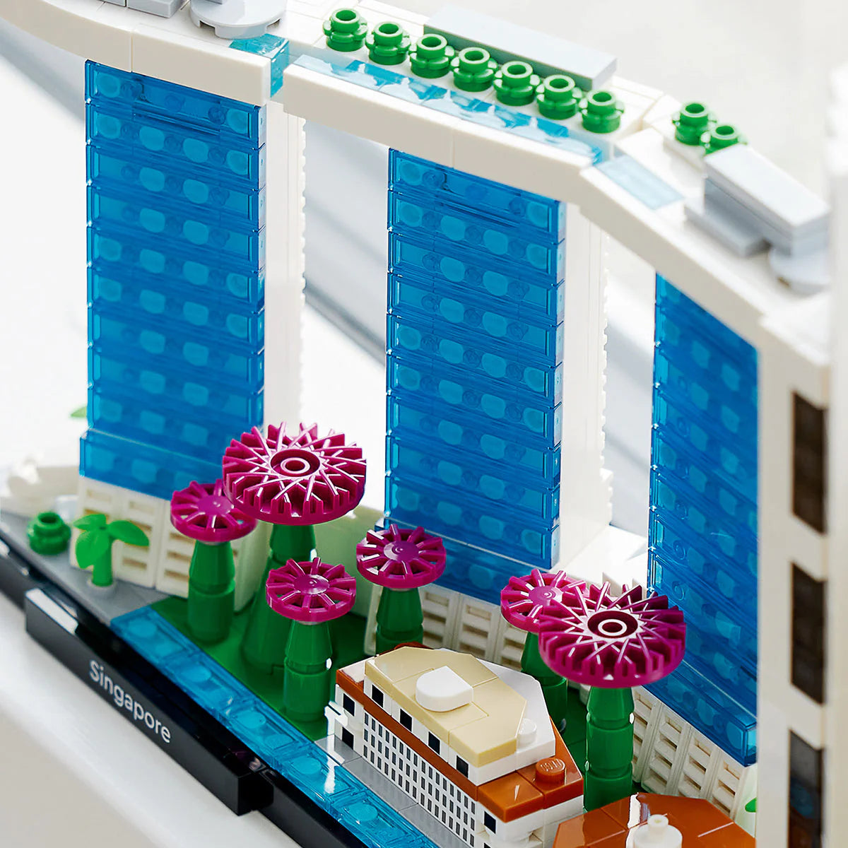 LEGO® Architecture - Singapore 21057, 827 части