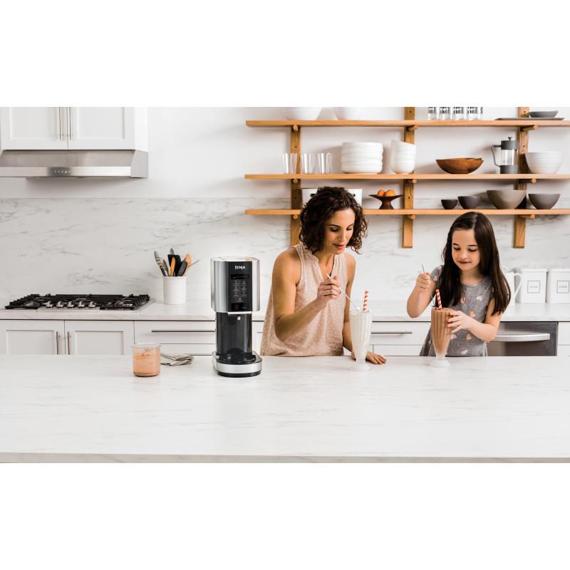 Уред за сладолед NINJA NC300EU, Сладолед, Gelato, Milkshake, Sorbet, Smoothie, 7 програми, Черен/Сребрист