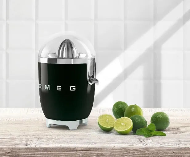 Цитрус преса Smeg CJF11BLEU, 70 W, Черен