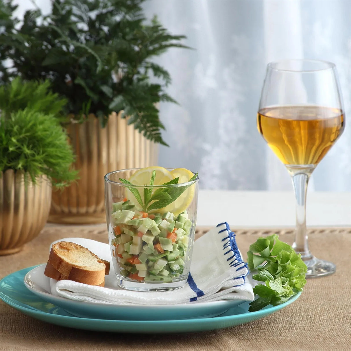 Сет чаши за вино LAV Ella, 330 мл, 6 бр