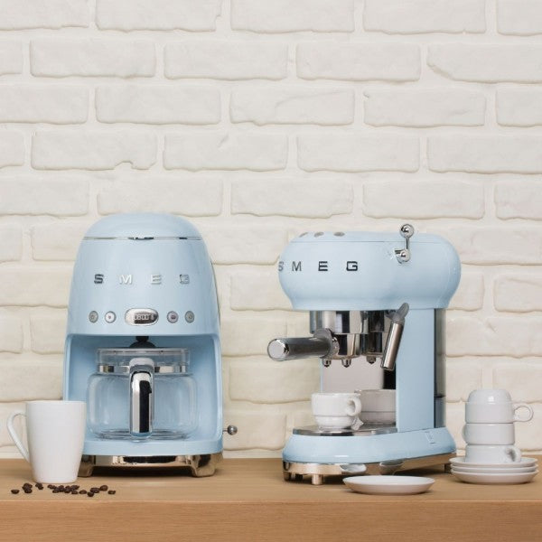 Ръчна еспресо машина Smeg ECF01PBEU , 1350 W, 15 бара, Син