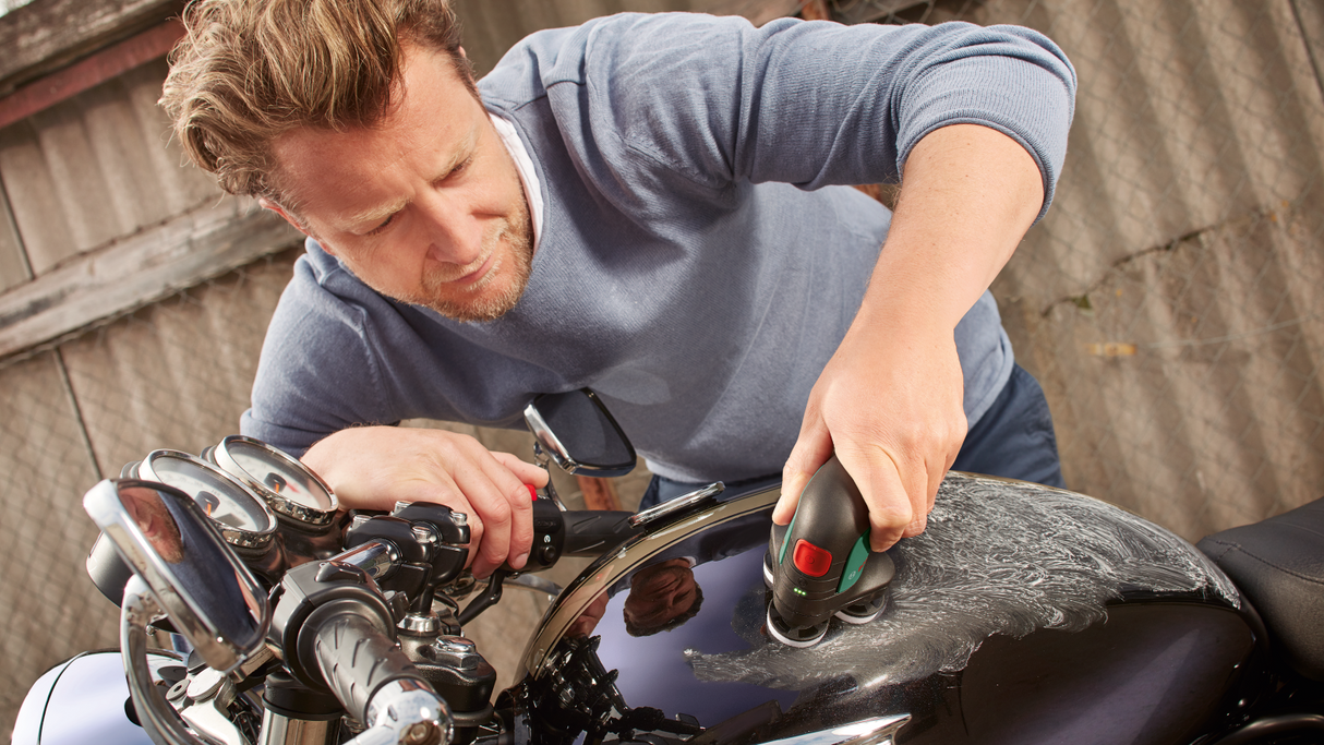 Акумулаторен инструмент Bosch Easy Curv Sander за шлайфане и полиране, с батерия