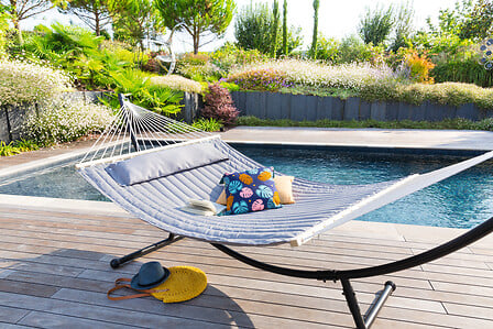 Akio pearl padded hammock