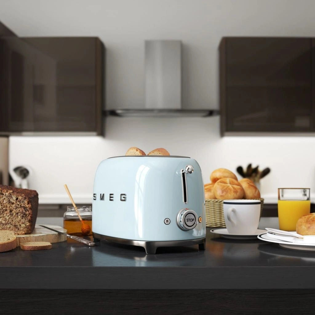 Тостер SMEG TSF01PBEU, 950 W 2 филии, 6 нива на препичане/ Светлосин