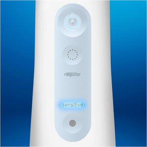 Oral irrigator Oral-B, With 2 heads included, White