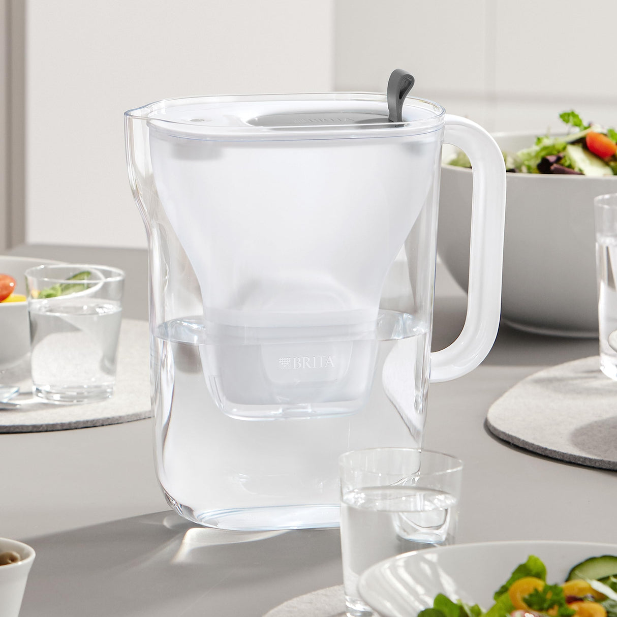 Филтърна кана Brita Marella Style + филтър Maxtra Pro, 2,4 л, Сив