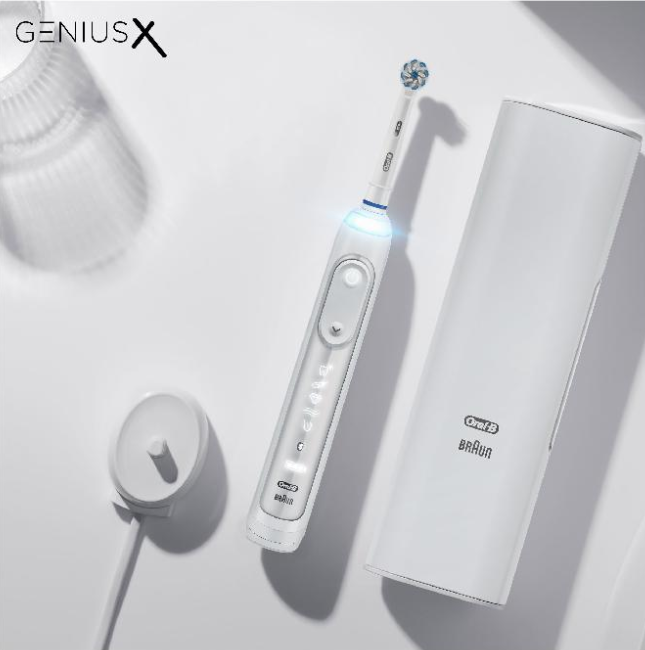 Електрическа четка за зъби Oral-B Genius X 396901, Бял