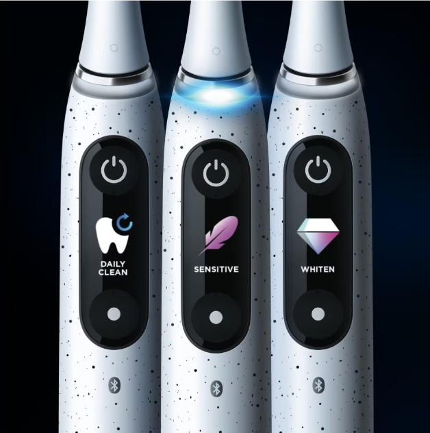 Електрическа четка за зъби Oral-B iO 10, Бял