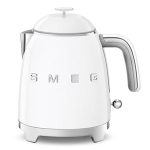 Мини електрическа кана SMEG KLF05WHEU, 50's Style, 1400 W, 800 мл, Бял