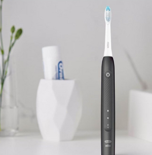 Electric toothbrush Oral-B Pulsonic Slim Clean 2000, Black