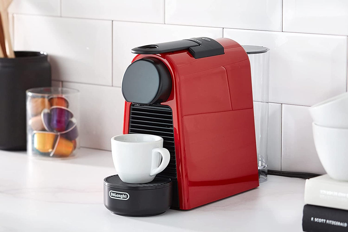 Кафемашина DeLonghi Nespresso Essenza Mini EN85.R, 19 бара, 1150 W, 0.6 л, Червен