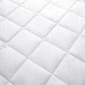 Dreamhouse Dawn quilt, 140 x 220 cm