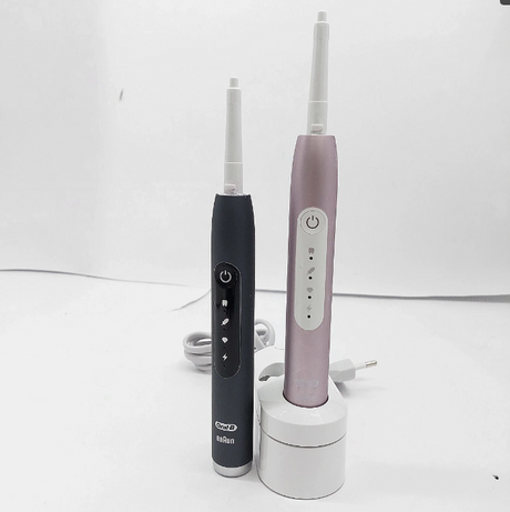 Комплект от две четки за зъби Oral-B Pulsonic Slim Luxe 4900 396345, Розов и Черен