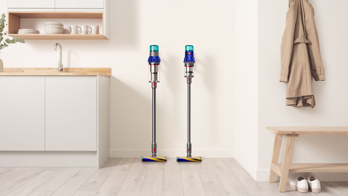 Вертикална прахосмукачка Dyson V15 Detect Fluffy 2023, 47657501 , HEPA, LCD дисплей, 660W, Автономия 60 мин, Син/Никел