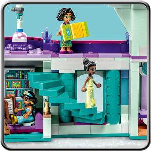 LEGO® Disney Princess - Enchanted Treehouse 43215, 1016 части