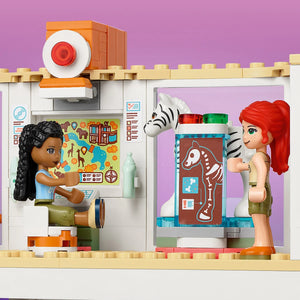 LEGO® Friends - Центърът за спасяване на диви животни на Mia 41717, 430 части