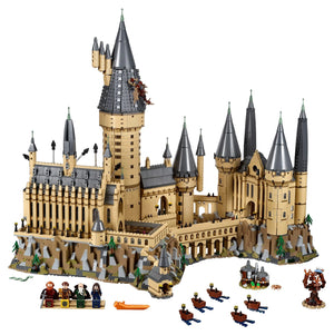 LEGO® Harry Potter™ - Hogwarts™ Castle 71043, 6020 части