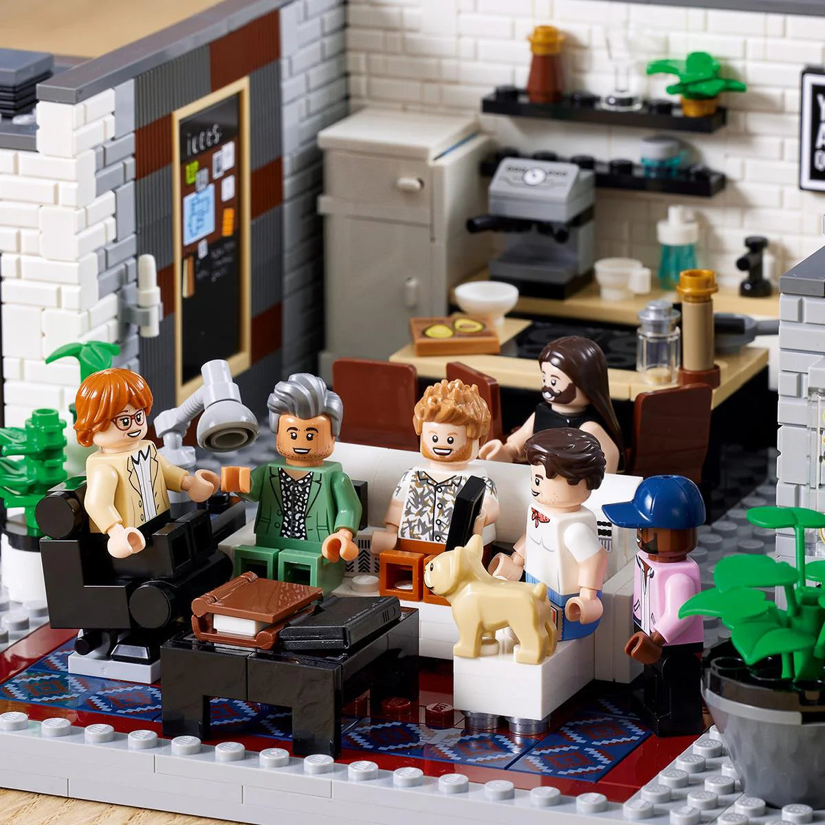 LEGO® Creator Expert - Queer Eye - The Fab 5 Loft 10291, 974 части