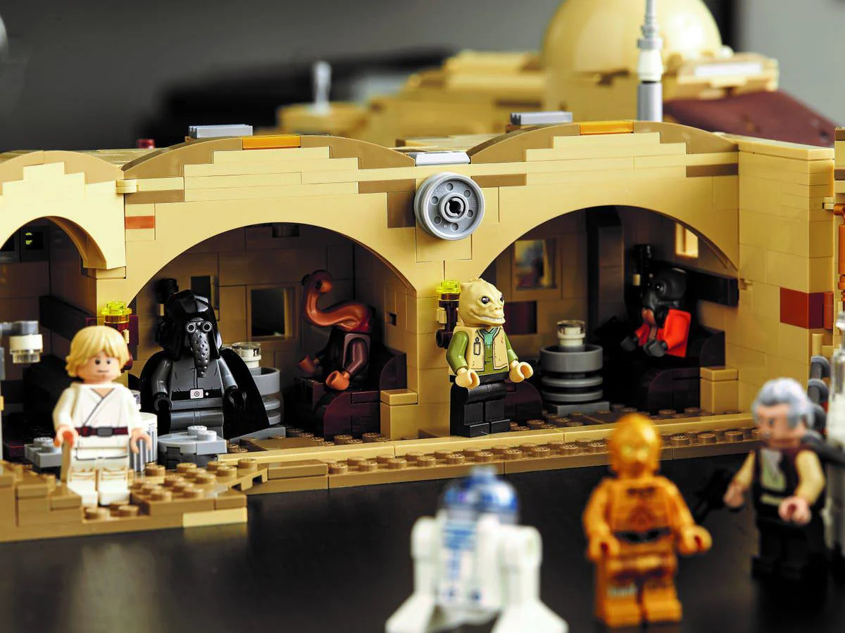 LEGO® Star Wars - Mos Eisley Cantina 75290, 3187 части