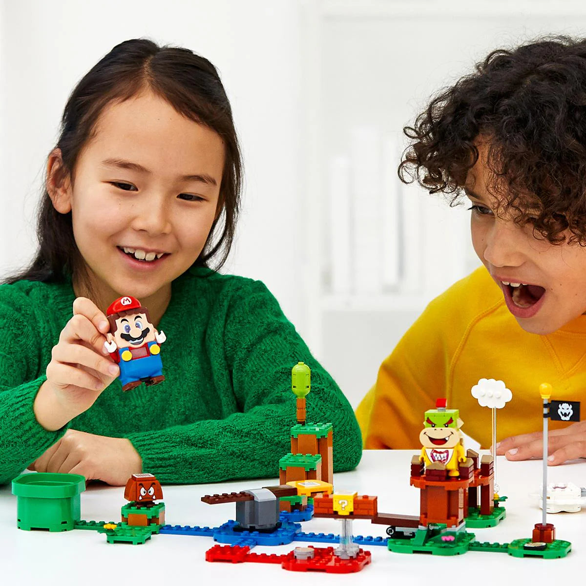 LEGO® Super Mario, Приключенията на Марио - основен комплект 71360, 231 части