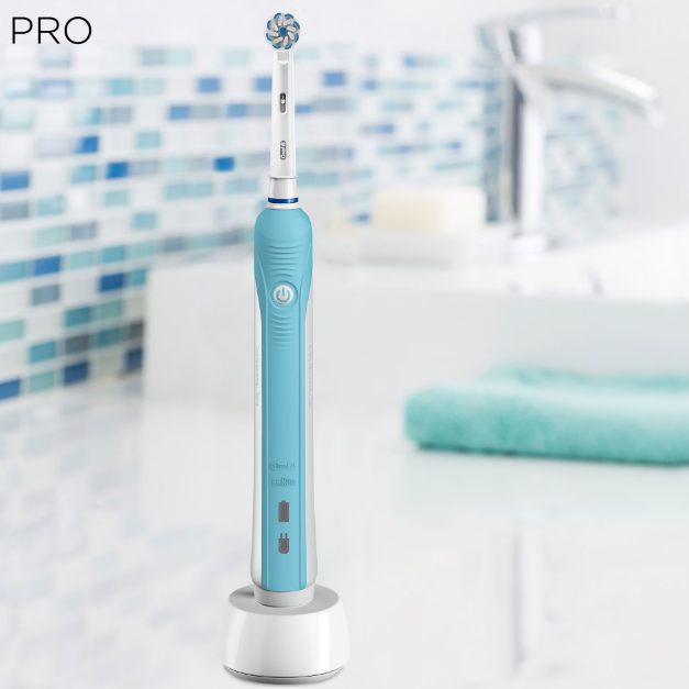 Електрическа четка за зъби Oral-B PRO 700 Sensi Clean 157786, Бял и Син