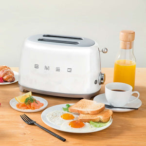 Тостер SMEG TSF01WHEU 50s ретро дизайн, 2 слота, 6 нива, 3 програми, Бял